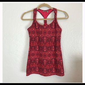 Like new Athleta Tank Top with built in shelf bra.